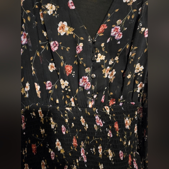 Guess XS Floral Smocked Waist Long-Sleeve Dress in Black Mini Spring Old Money - Picture 4 of 5